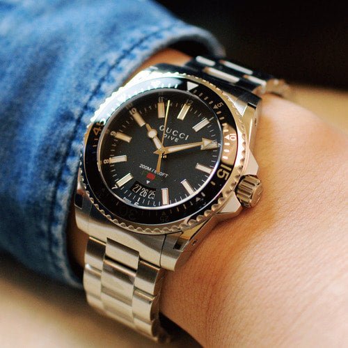 Gucci Dive Quartz Black Dial Silver Steel Strap Watch For Men - YA136301 Buy Now By Gucci