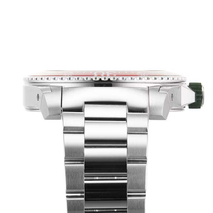 Gucci Dive Quartz Green Dial Silver Steel Strap Watch For Men - YA136222 Buy Now By Gucci