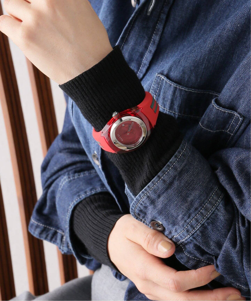 Gucci Sync Quartz Red Dial Red Rubber Strap Watch For Women - YA137303