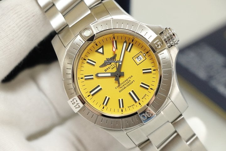 Breitling Avenger Automatic 45mm Seawolf Yellow Dial Silver Steel Strap Strap Watch for Men - A17319101/1A1 Buy Now By Breitling
