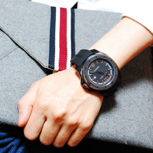 Tommy Hilfiger Windsurf Black Dial Black Rubber Strap Watch for Men- 1791114 Buy Now By Tommy Hilfiger