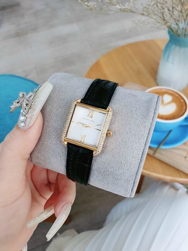 Michael Kors Lake Quartz White Dial Black Leather Strap Watch For Women - MK2762 Buy Now By Michael Kors