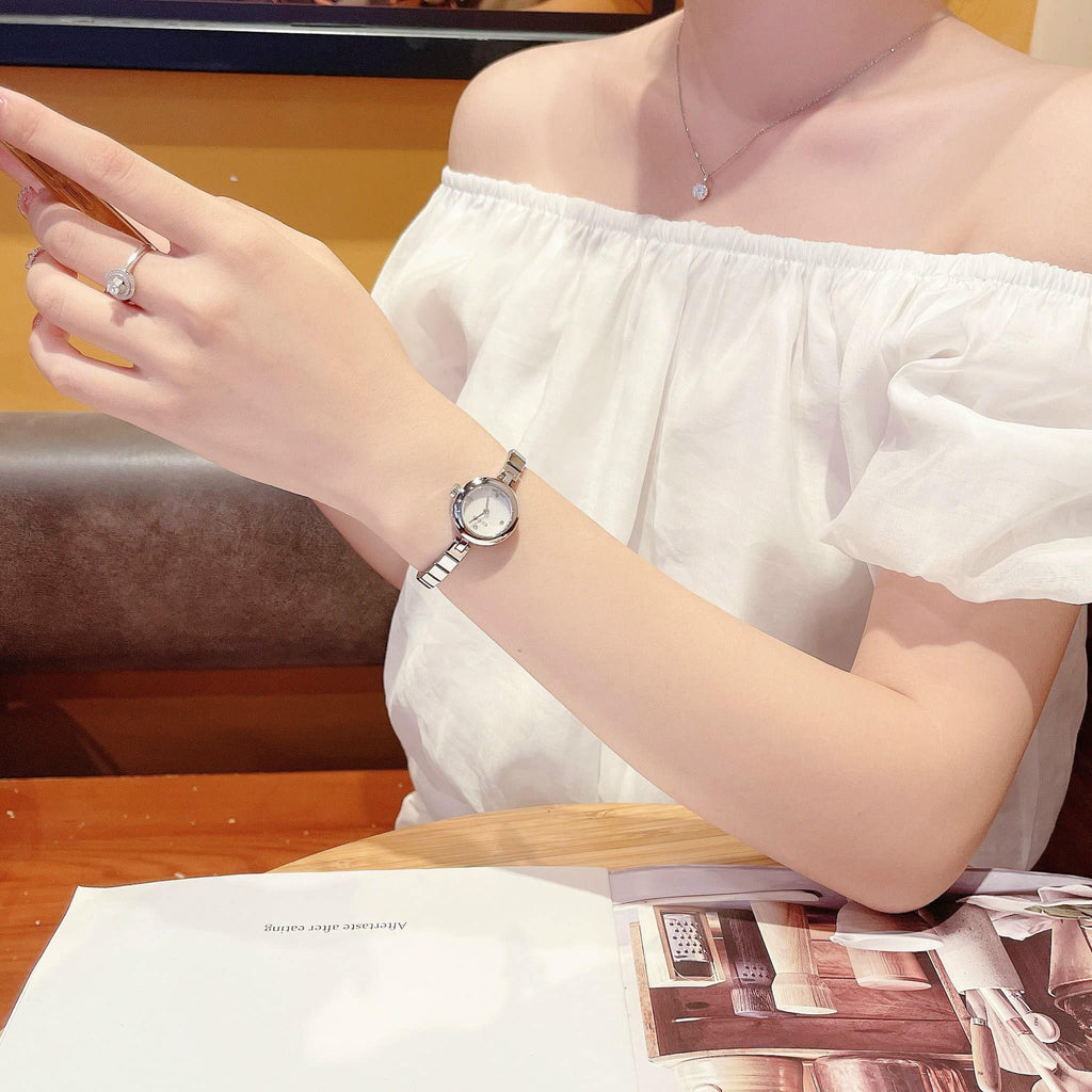 Gucci Diamantissima Quartz Diamonds White Dial Silver Steel Strap Watch For Women - YA141503 Buy Now By Gucci