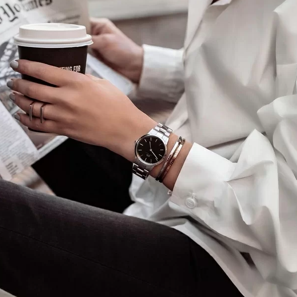 Daniel Wellington Iconic Link Black Dial Silver Steel Strap Watch For Women - DW00100206 Buy Now By Daniel Wellington