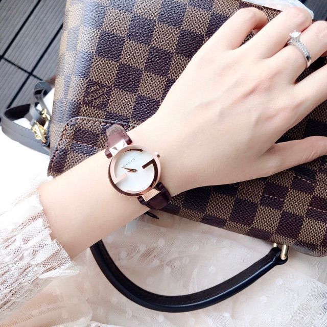 Gucci G Interlocking Mother of Pearl Dial Brown Leather Strap Watch For Women - YA133516