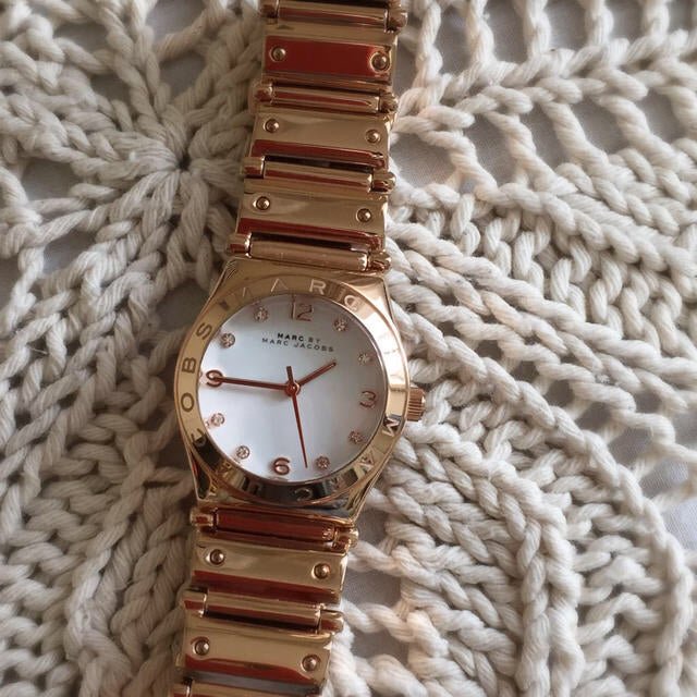 Marc Jacobs Amy White Dial Rose Gold Steel Strap Watch for Women - MBM8559 Buy Now By Marc Jacobs