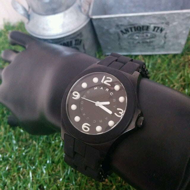 Marc Jacobs Pelly Black Dial Black Silicone Strap Watch for Women - MBM2516 Buy Now By Marc Jacobs