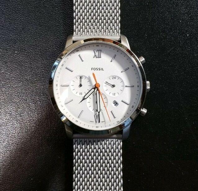Fossil Neutra Chronograph White Dial Silver Mesh Bracelet Watch for Men - FS5382 Buy Now By Fossil