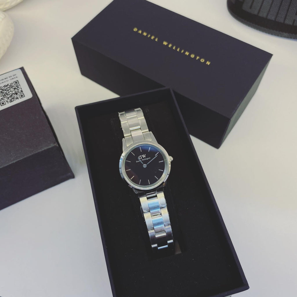 Daniel Wellington Iconic Link Black Dial Silver Steel Strap Watch For Women - DW00100208 Buy Now By Daniel Wellington