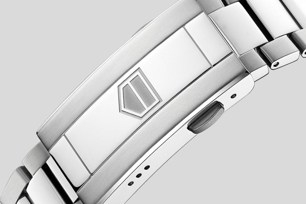 Tag Heuer Aquaracer Professional 200 Date Black Dial Silver Steel Strap Watch for Men - CBP1110.BA0627 Buy Now By Tag Heuer