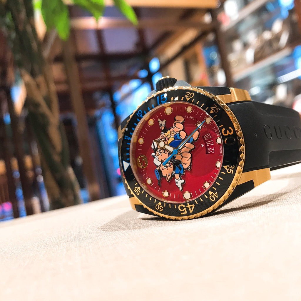 Gucci Dive Quartz Red Dial Black Rubber Strap Watch For Men - YA136325 Buy Now By Gucci