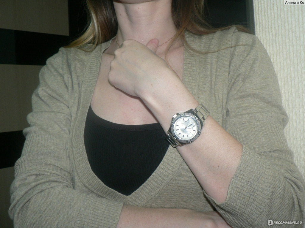 Guess Mini Phantom Silver Dial Silver Steel Strap Watch for Women - W0235L1 Buy Now By Guess