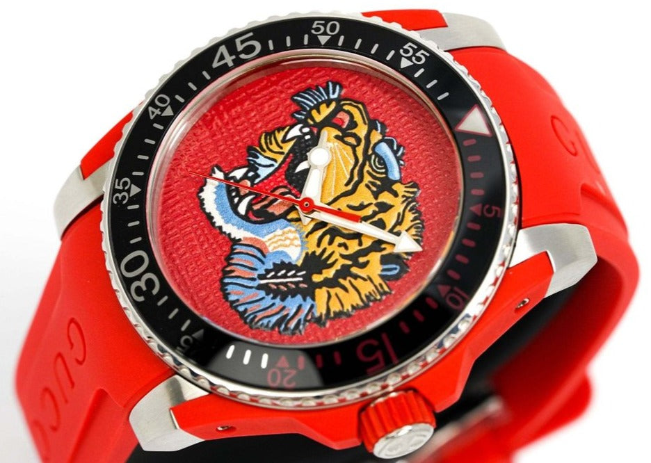 Gucci Dive Quartz Red Dial Red Rubber Strap Watch For Men - YA136315 Buy Now By Gucci