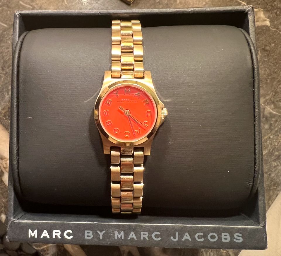 Marc Jacobs Henry Dinky Red Dial Gold Steel Strap Watch for Women - MBM3202 Buy Now By Marc Jacobs