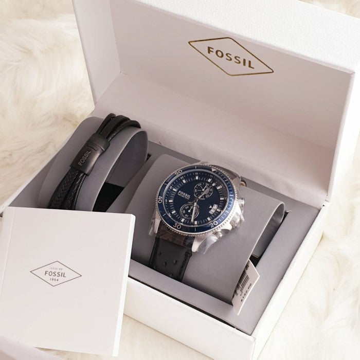 Fossil Wakefield Chronograph Blue Dial Black Leather Strap Watch for Women - CH2945 Buy Now By Fossil