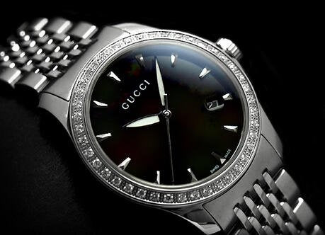 Gucci G Timeless Diamonds Mother of Pearl Black Dial Silver Mesh Bracelet Watch For Women - YA126507
