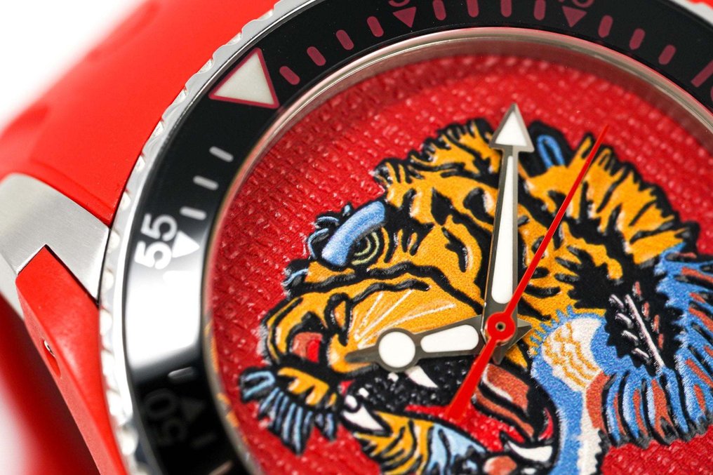 Gucci Dive Quartz Red Dial Red Rubber Strap Watch For Men - YA136315 Buy Now By Gucci