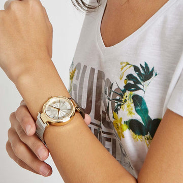 Guess Soho Diamonds Silver Dial Silver Mesh Bracelet Watch for Women - W0638L7 Buy Now By Guess