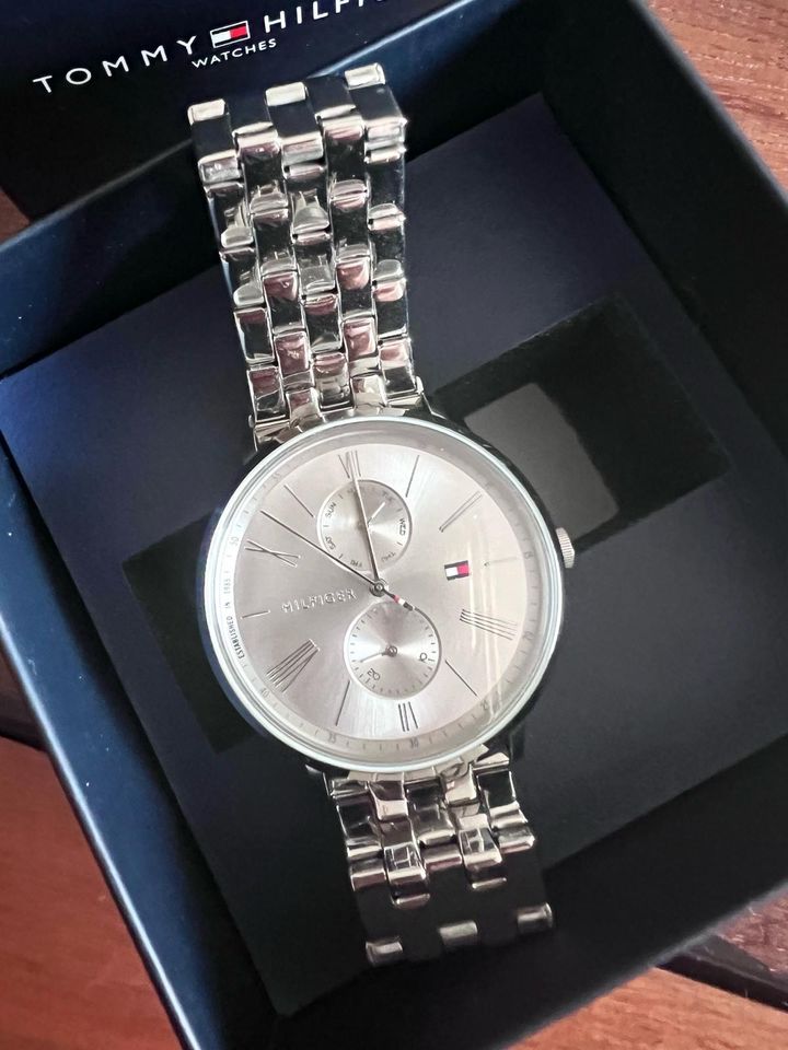 Tommy Hilfiger Jenna Quartz White Dial Silver Steel Strap Watch for Women - 1782068 Buy Now By Tommy Hilfiger