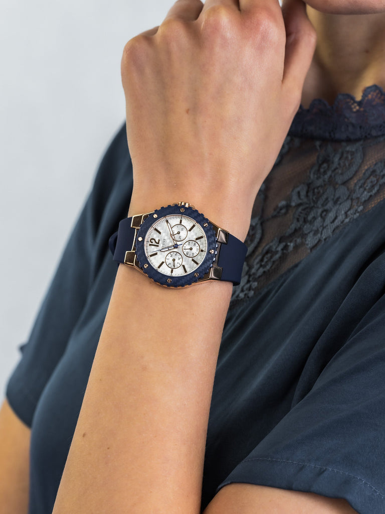Guess Overdrive White Dial Blue Rubber Strap Watch for Women - W0149L5 Buy Now By Guess
