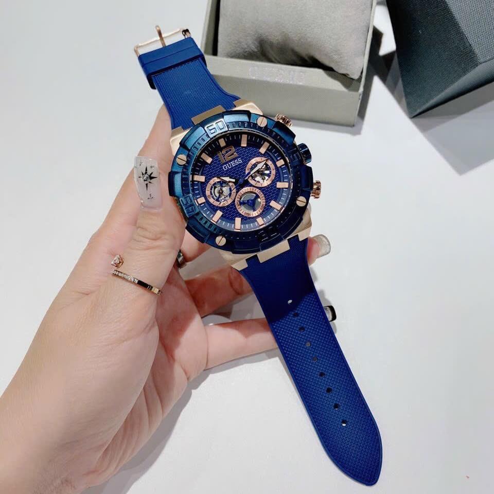 Guess Navigator Chronograph Blue Dial Blue Rubber Strap Watch for Men - GW0264G4