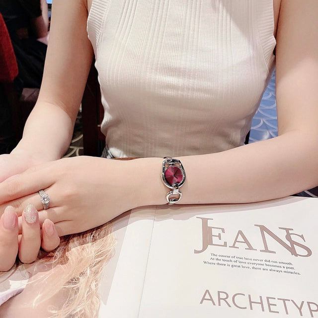 Gucci Horsebit Quartz Red Dial Silver Steel Strap Watch For Women - YA139502 Buy Now By Gucci