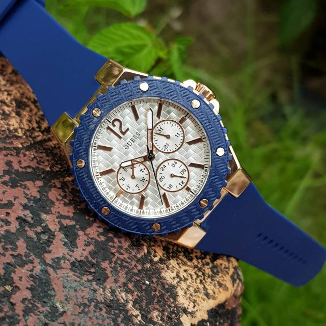 Guess Overdrive White Dial Blue Rubber Strap Watch for Women - W0149L5 Buy Now By Guess