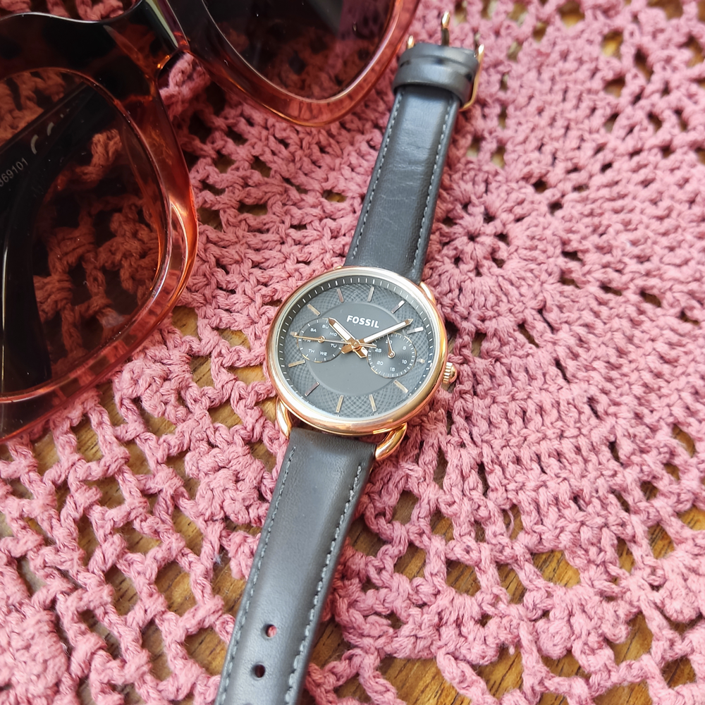 Fossil Tailor Grey Dial Grey Leather Strap Watch for Women - ES3913 Buy Now By Fossil