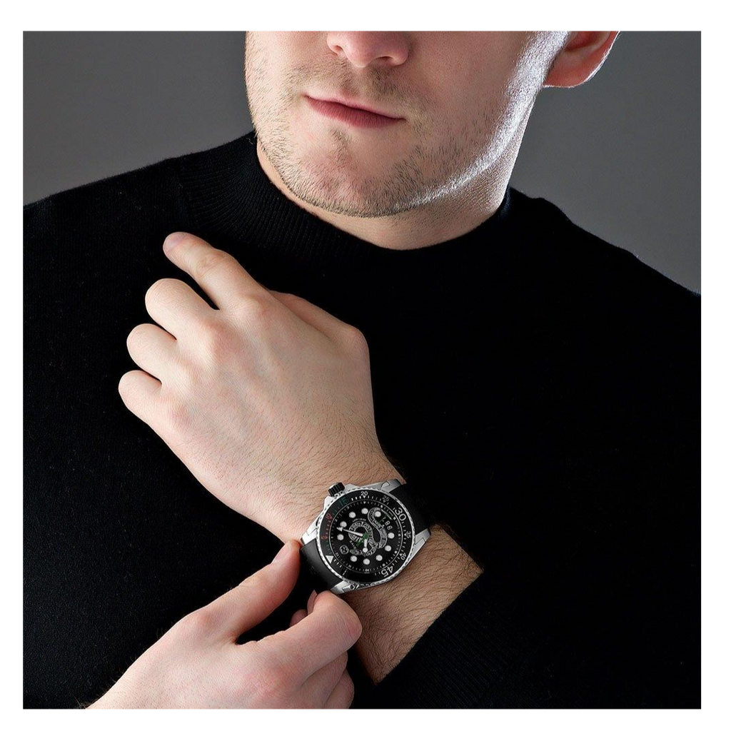 Gucci Dive Quartz Kingsnake Black Dial Black Rubber Strap Watch For Men - YA136217 Buy Now By Gucci