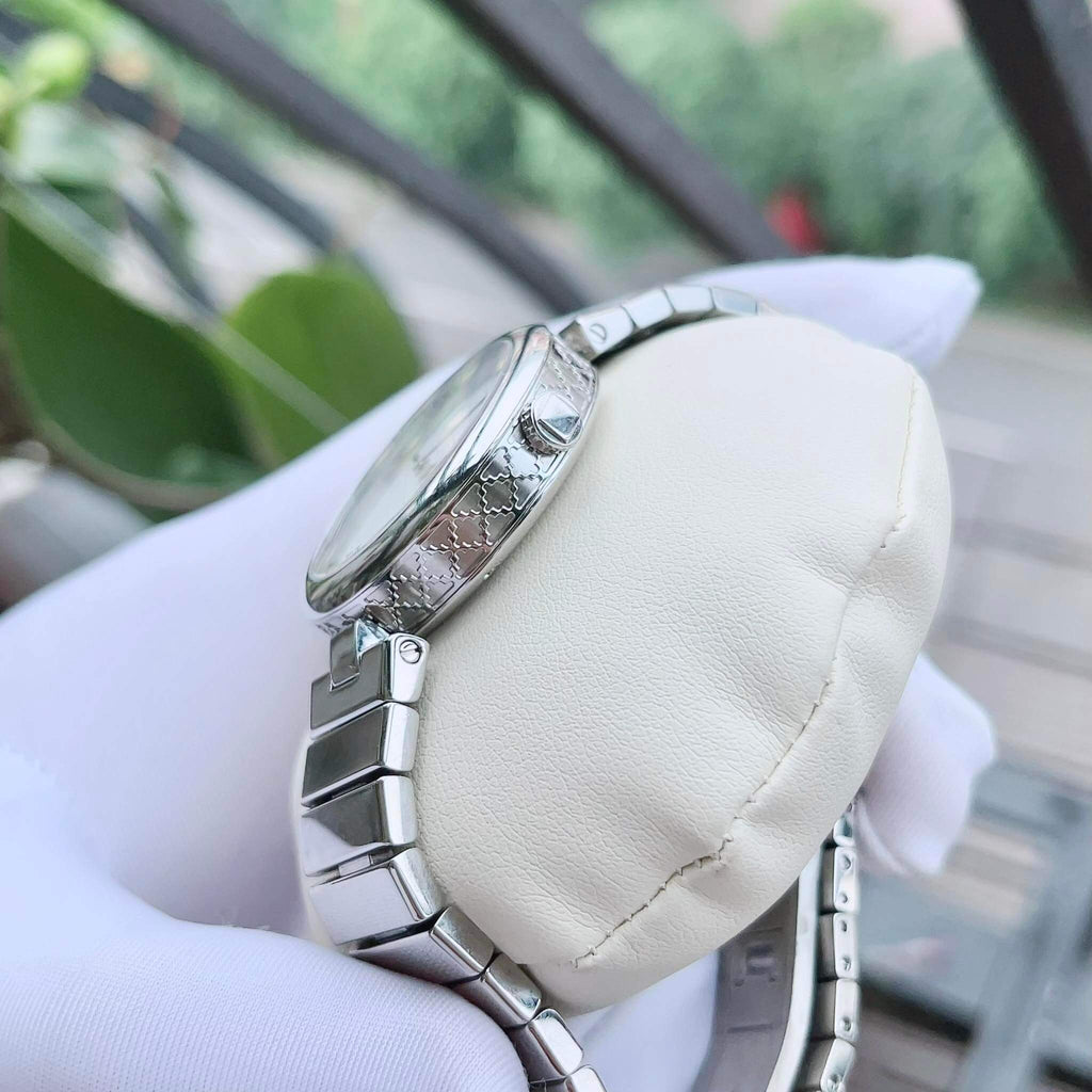 Gucci Diamantissima Quartz White Dial Silver Steel Strap Watch For Women - YA141402 Buy Now By Gucci