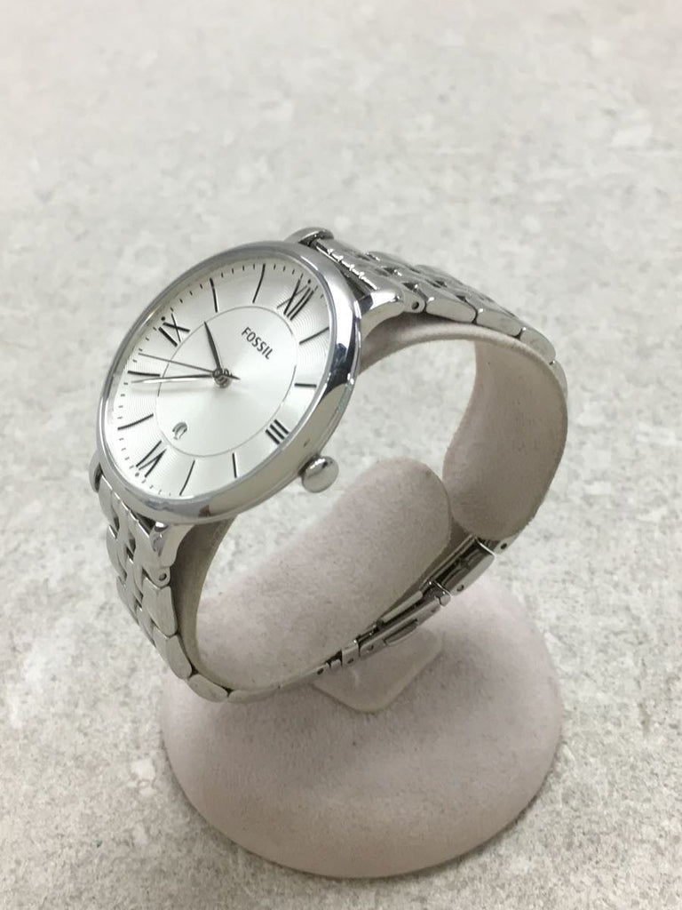 Fossil Jacqueline White Dial Silver Steel Strap Watch for Women - ES3698 Buy Now By Fossil