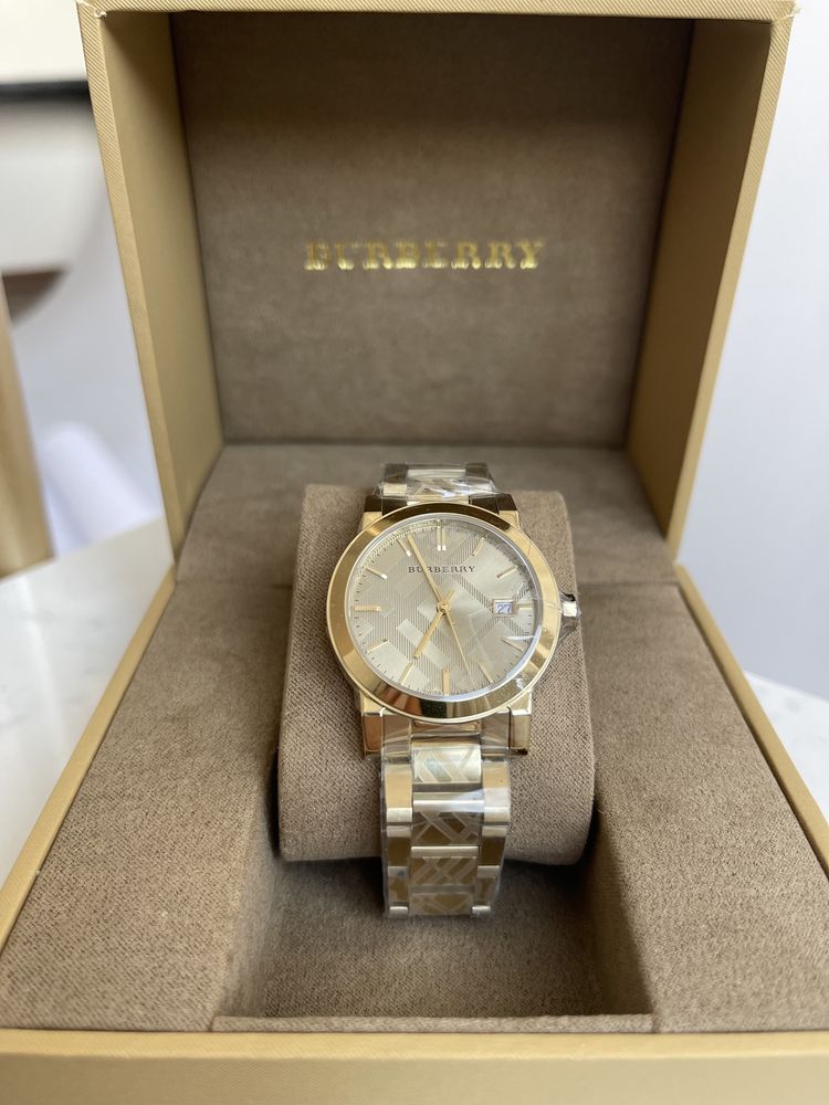 Burberry The City Gold Dial Gold Steel Strap Watch for Women - BU9145 Buy Now By Burberry