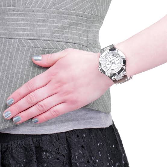 Guess Vista Diamonds Silver Dial Silver Steel Strap Watch for Women - W12080L1 Buy Now By Guess