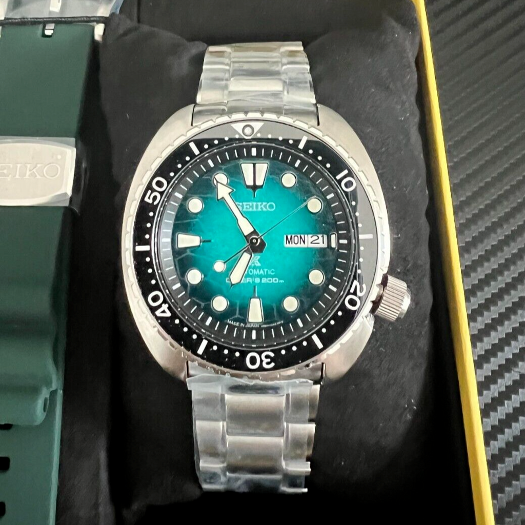 Seiko US Special Edition Automatic Green Dial Silver Steel Strap Watch for Men - SRPH57