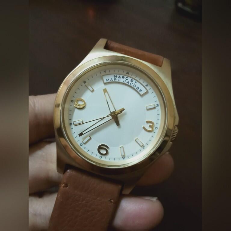 Marc Jacobs Baby Dave White Dial Brown Leather Strap Watch for Women - MBM1261 Buy Now By Marc Jacobs