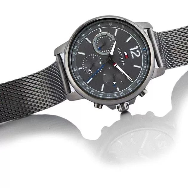 Tommy Hilfiger London Chronograph Grey Dial Grey Mesh Bracelet Watch for Men - 1791530 Buy Now By Tommy Hilfiger