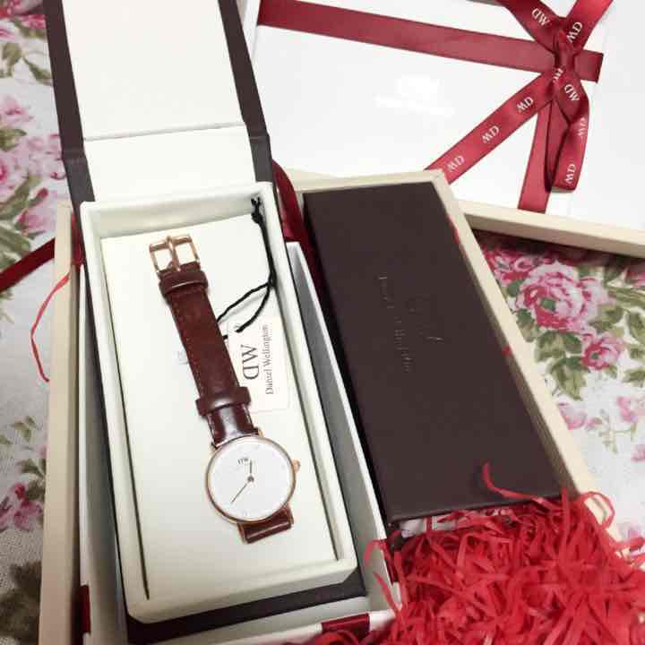 Daniel Wellington Classy St Mawes White Dial Brown Leather Strap Watch For Women - DW00100059 Buy Now By Daniel Wellington