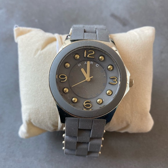 Marc Jacobs Pelly Grey Dial Grey Silicone Strap Watch for Women - MBM2537 Buy Now By Marc Jacobs