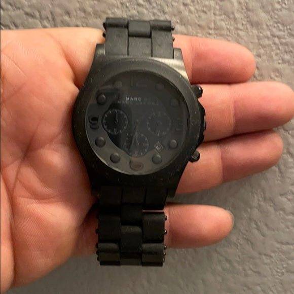 Marc Jacobs Pelly Black Dial Black Silicone Strap Watch for Women - MBM2567 Buy Now By Marc Jacobs