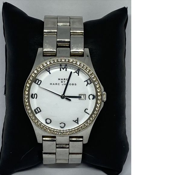 Marc Jacobs Henry Diamonds White Dial Silver Steel Strap Watch for Women - MBM3044 Buy Now By Marc Jacobs
