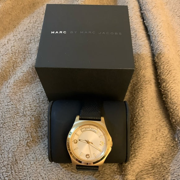 Marc Jacobs Baby Dave Gold Dial Black Leather Strap Watch for Women - MBM1264 Buy Now By Marc Jacobs