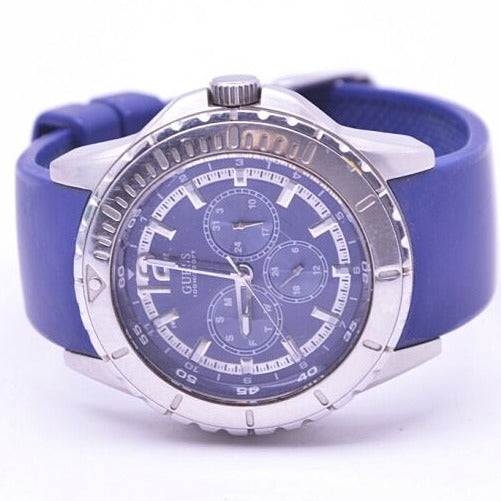 Guess Maverick Black Dial Rubber Strap Watch for Men - W0485G3 Buy Now By Guess