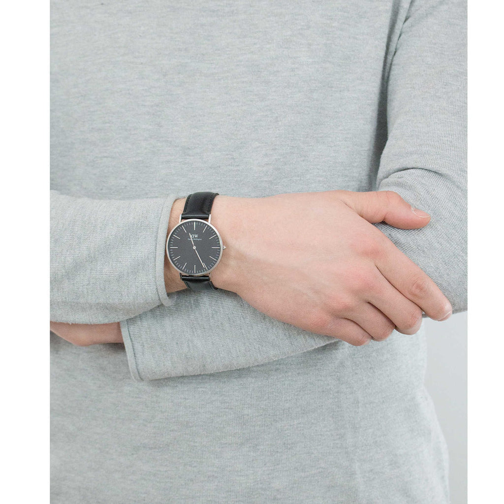 Daniel Wellington Classic Sheffield Black Dial Black Leather Strap Watch For Men - DW00100133