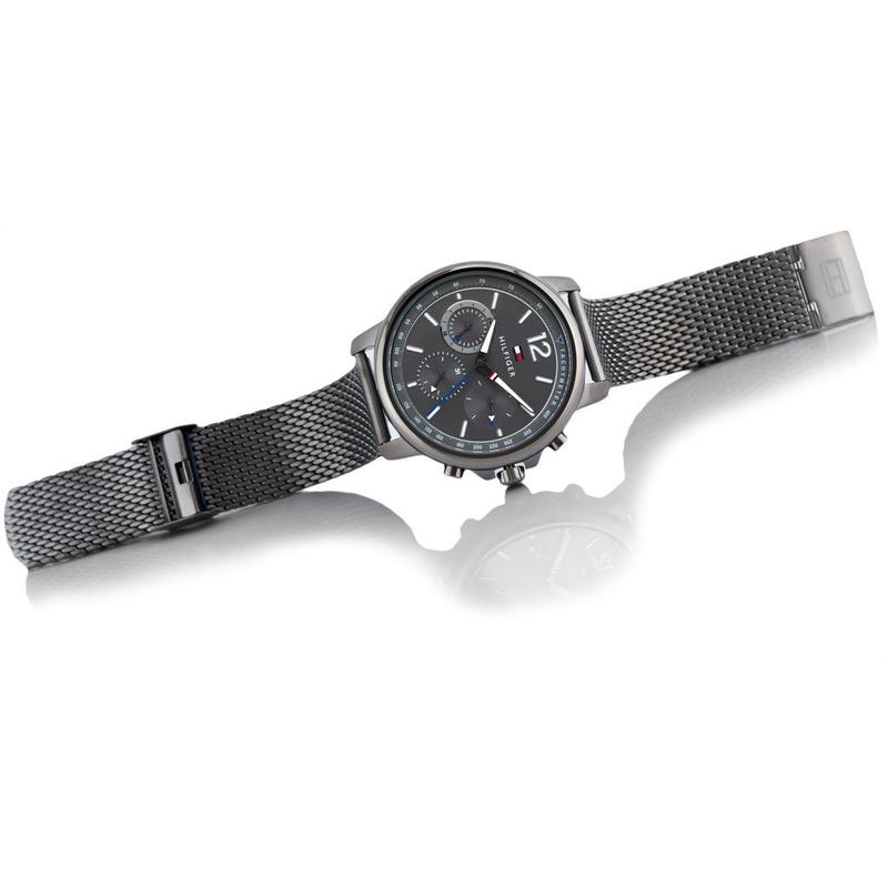 Tommy Hilfiger London Chronograph Grey Dial Grey Mesh Bracelet Watch for Men - 1791530 Buy Now By Tommy Hilfiger