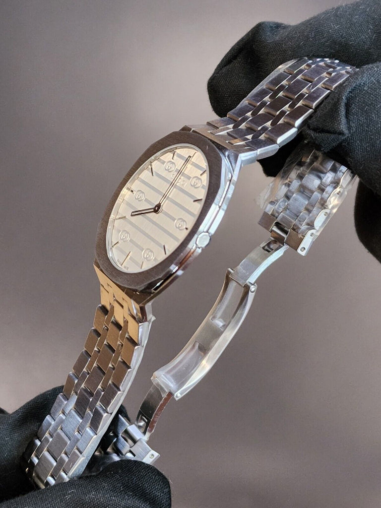 Gucci 25H Quartz Silver Dial Silver Steel Strap Watch For Women - YA163402 Buy Now By Gucci